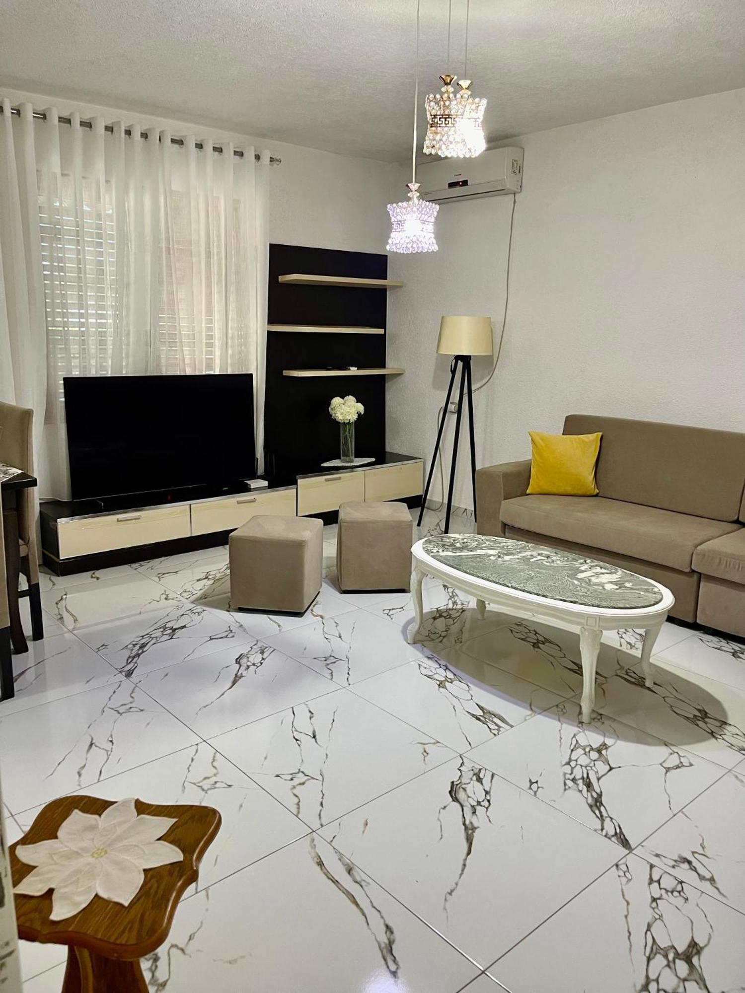 Guest House Dea Vlore Luaran gambar