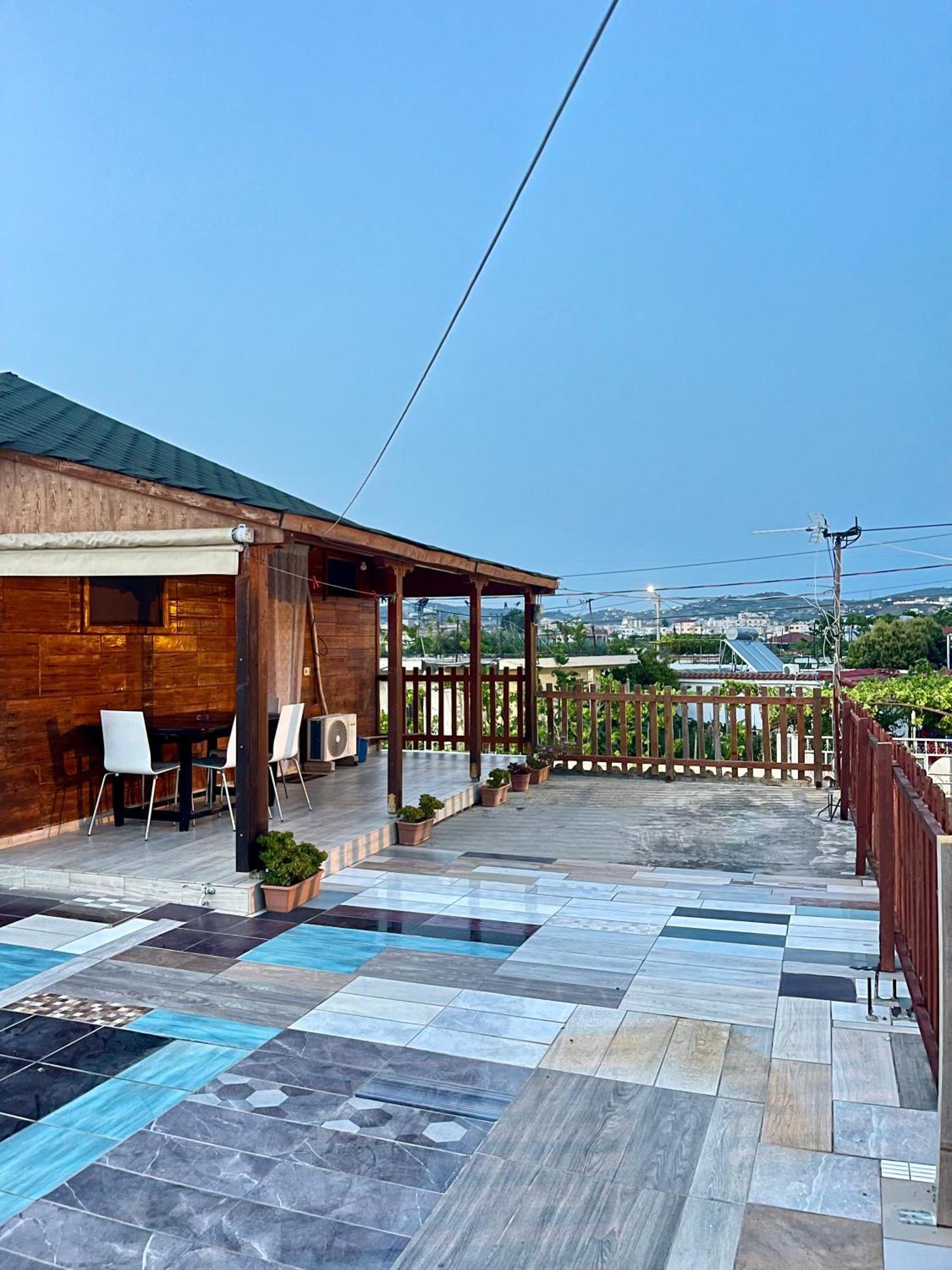 Guest House Dea Vlore Luaran gambar