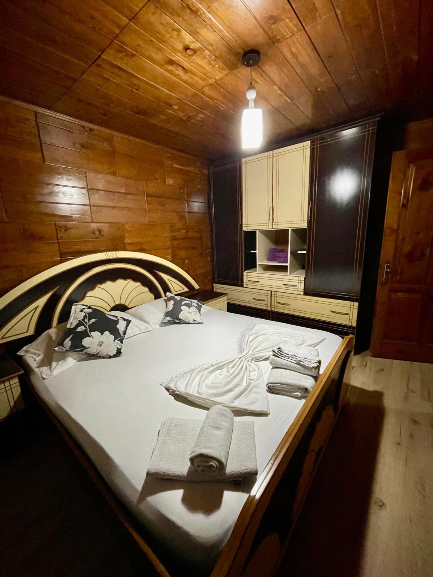 Guest House Dea Vlore Luaran gambar